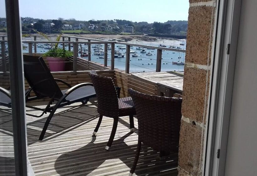 海景标准间露台, Des Rochers