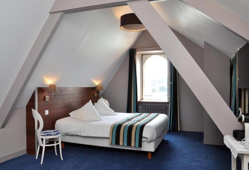 高级海景房, Des Rochers