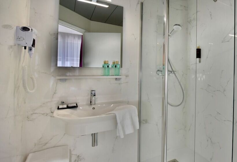 스탠다드 룸, Escale Oceania Lorient