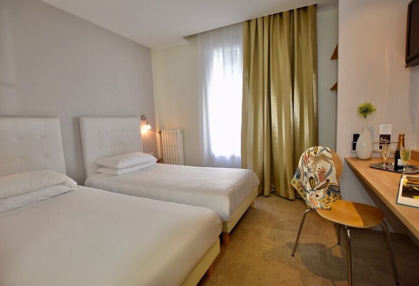 스탠다드 룸, Escale Oceania Lorient