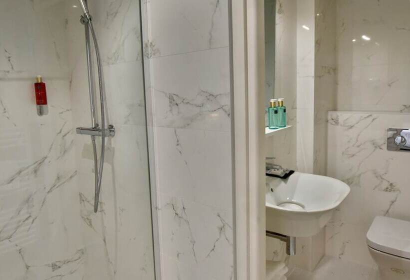 스탠다드 룸, Escale Oceania Lorient