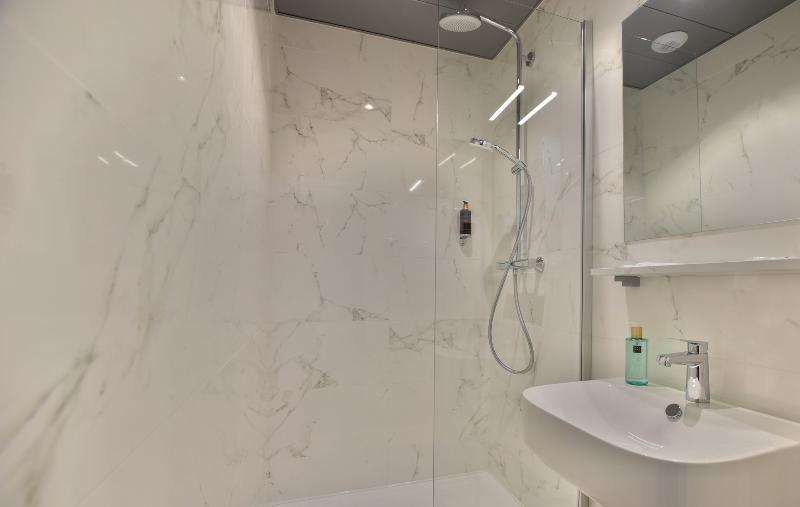 컴포트 룸, Escale Oceania Lorient