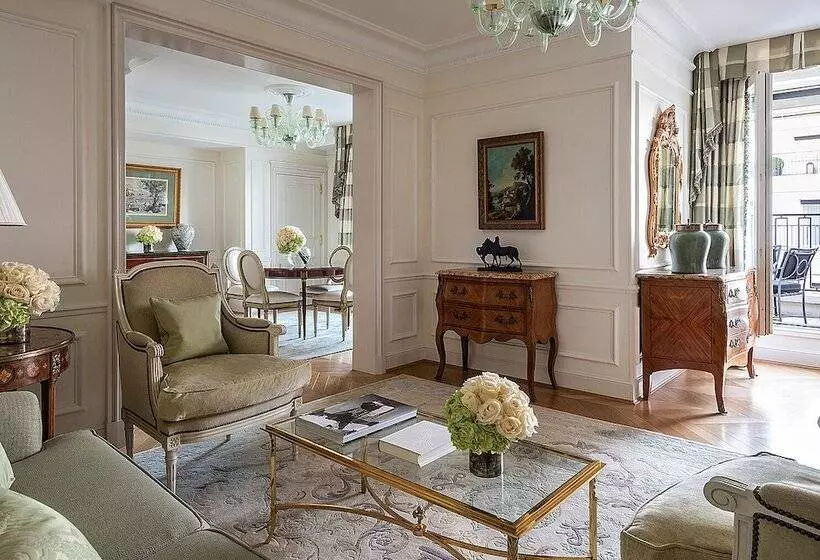 プレミアムスイート, Four Seasons Hotel George V Paris
