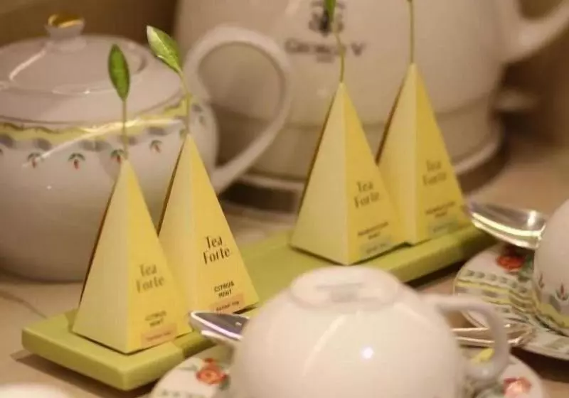 デラックススイート, Four Seasons Hotel George V Paris