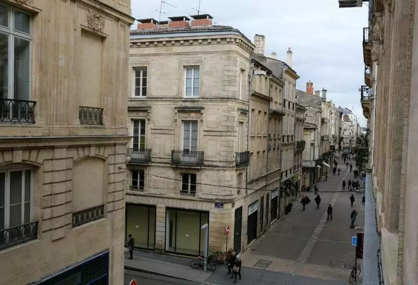 Habitación Estándar Individual Vista Ciudad, Gambetta