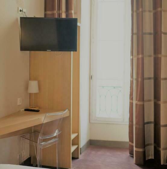 غرفة قياسية فردية مطلة على المدينة, Gambetta