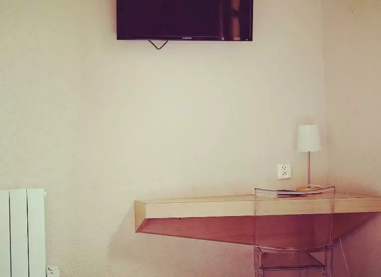 Habitación Individual Interior, Gambetta