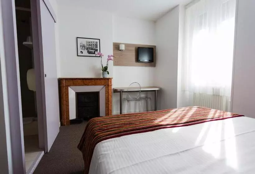 اتاق استاندارد, Hôtel De L Europe Grenoble Hyper Centre