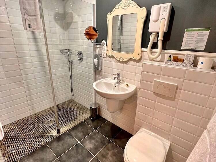 חדר דלוקס, Château Hôtel Edward 1er