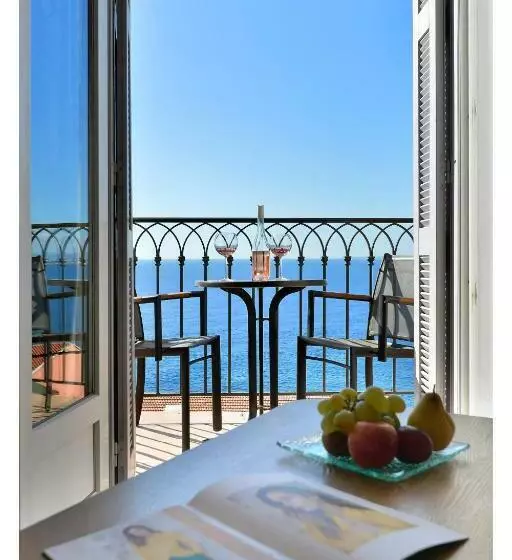 オーシャンビューデラックスルーム, Hôtel La Pérouse Nice Baie Des Anges Recently Fully Renovated