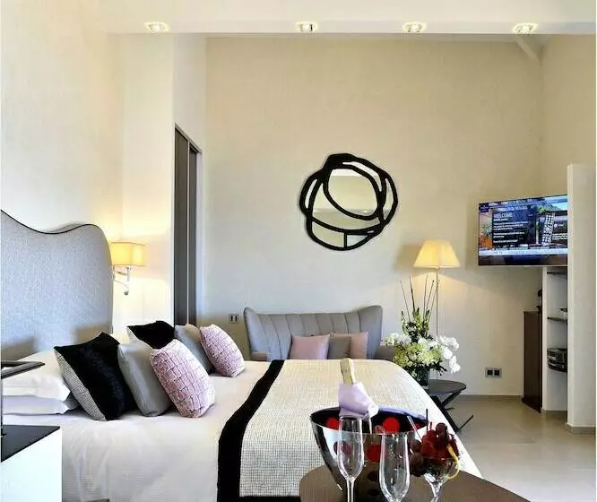 スーペリアトリプルルーム, Hôtel La Pérouse Nice Baie Des Anges Recently Fully Renovated