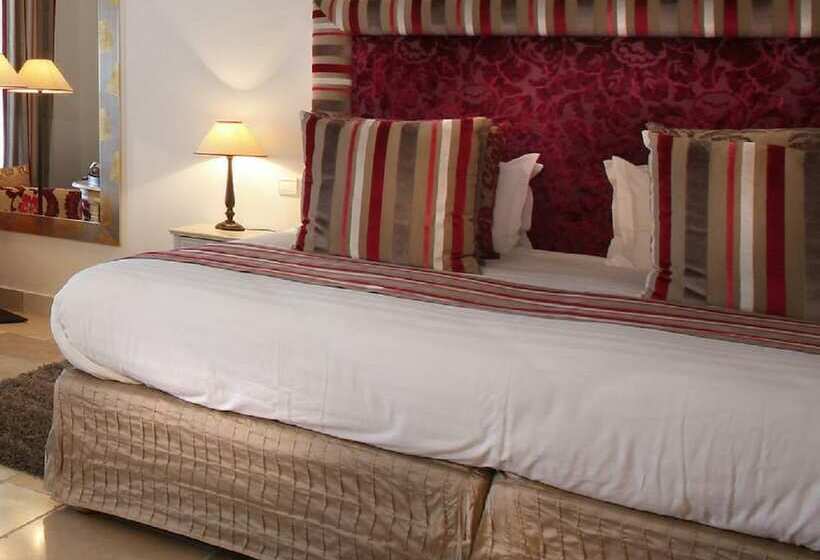 スーペリアトリプルルーム, Hôtel La Pérouse Nice Baie Des Anges   Recently Fully Renovated