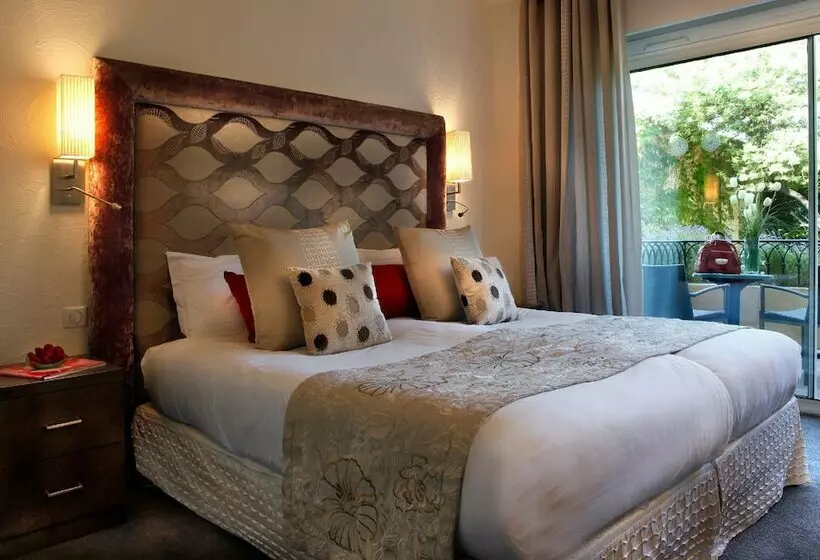 スーペリアトリプルルーム, Hôtel La Pérouse Nice Baie Des Anges Recently Fully Renovated