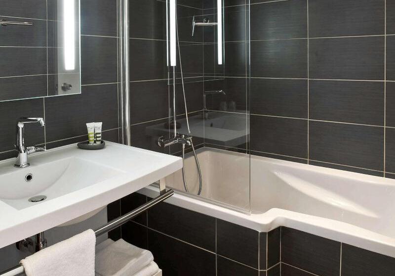 اتاق خانوادگی, Hôtel Mercure Tours Nord