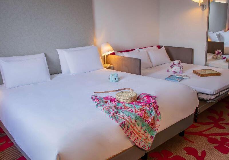 家庭间, Hôtel Mercure Tours Nord