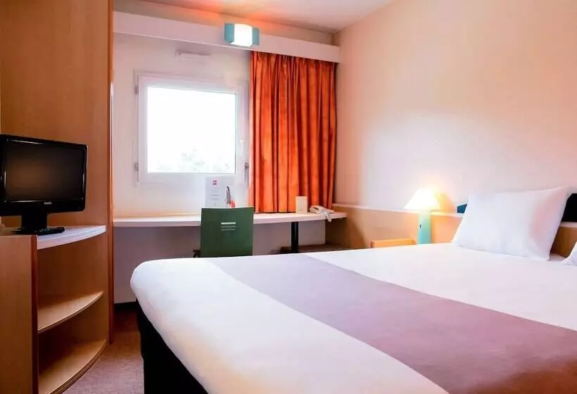 ダブルベッドスタンダードルーム, B&B Grenoble Université 2