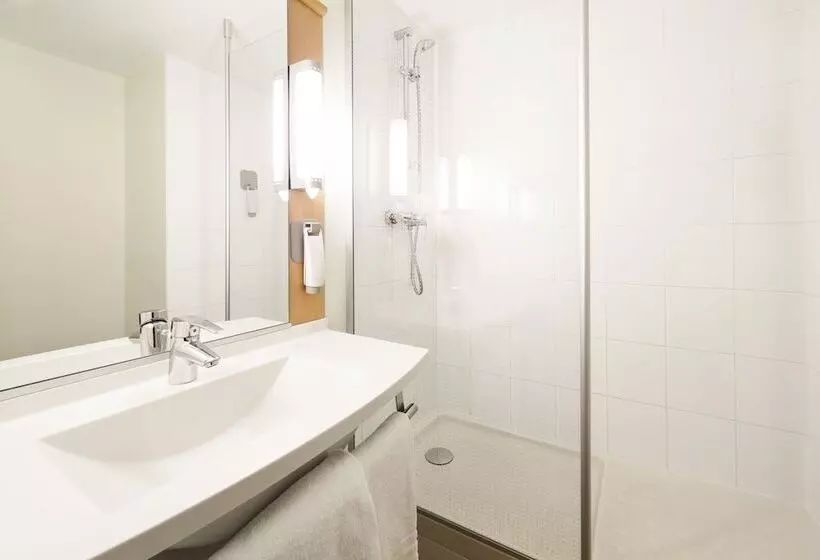 Camera Standard, Ibis Senlis