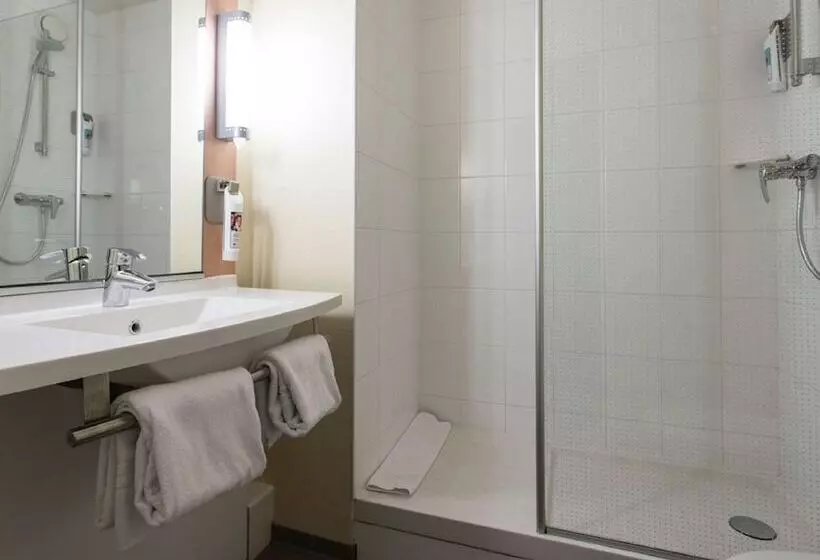 Camera Standard, Ibis Senlis