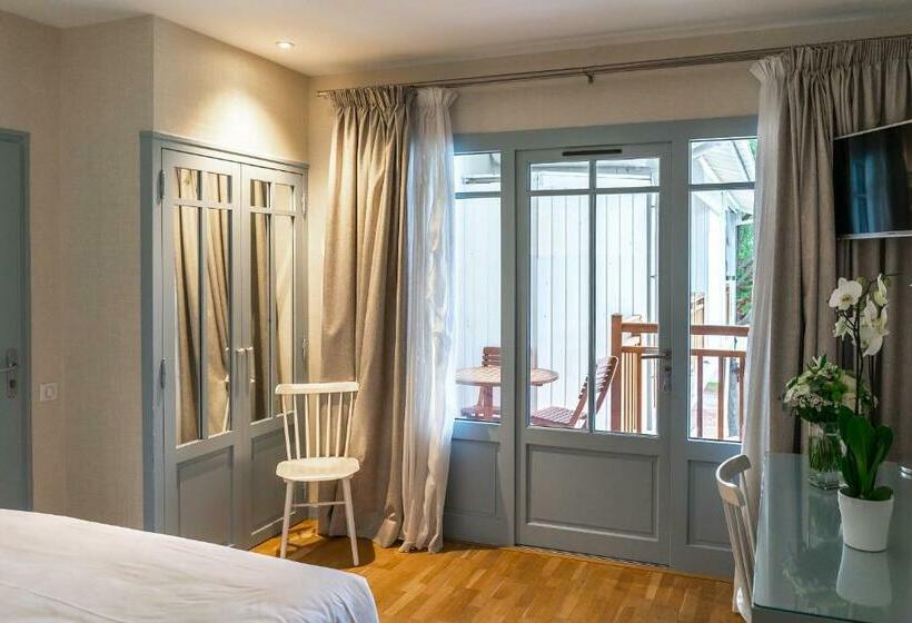 غرفة سوبيريور, La Frégate