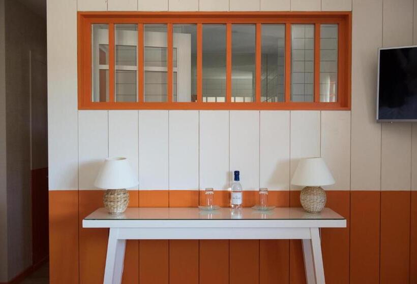 غرفة سوبيريور, La Frégate