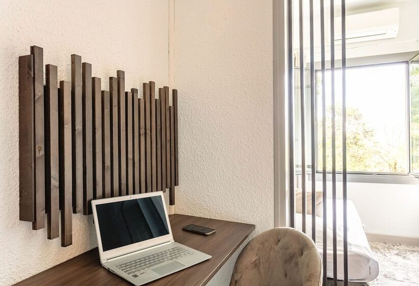 标准三人间, Relais Amadourien