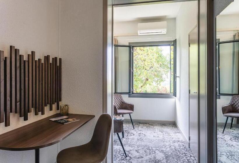 标准间, Relais Amadourien