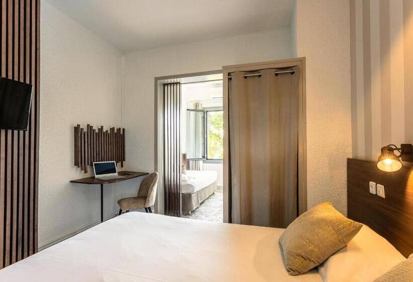 标准三人间, Relais Amadourien