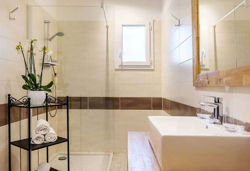 수피리어 룸 가든 전망, Best Western Le Val Majour