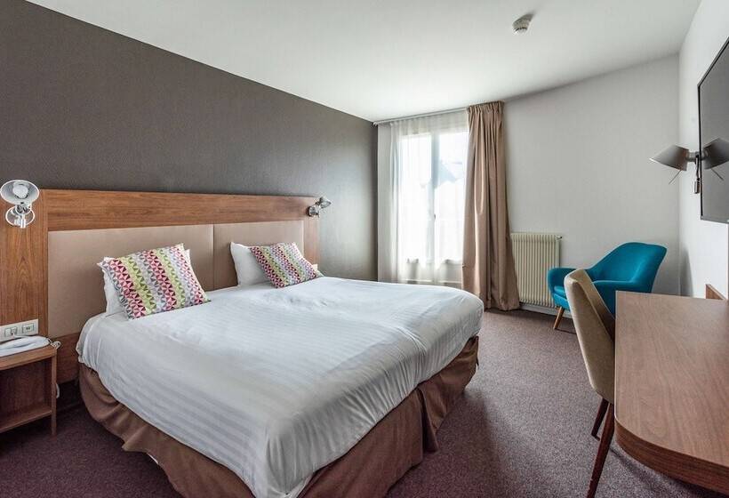 Номер Стандарт, Campanile Chartres Centre   Gare   Cathédrale