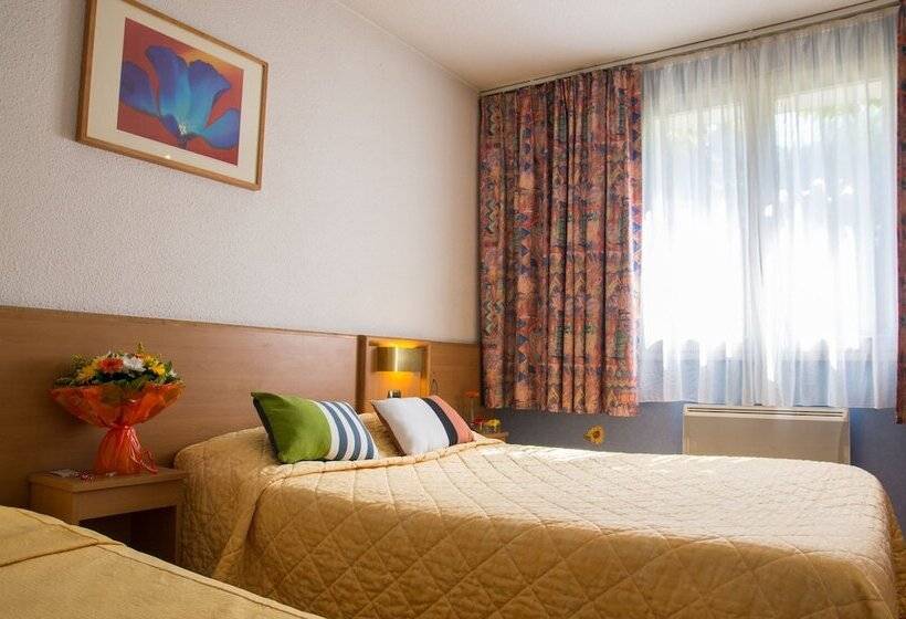 غرفة قياسية ثلاثية, Cit Hotel Avantici Gap