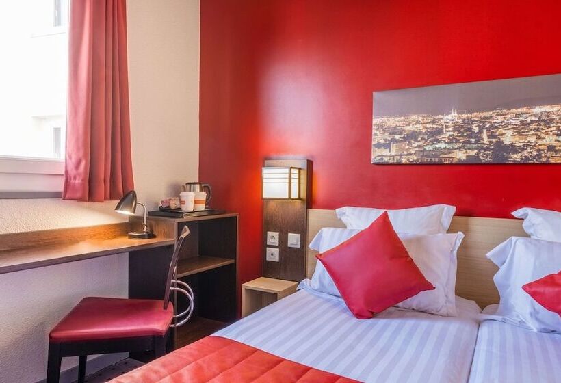 Номер Стандарт, Comfort Hotel Clermont Saint Jacques