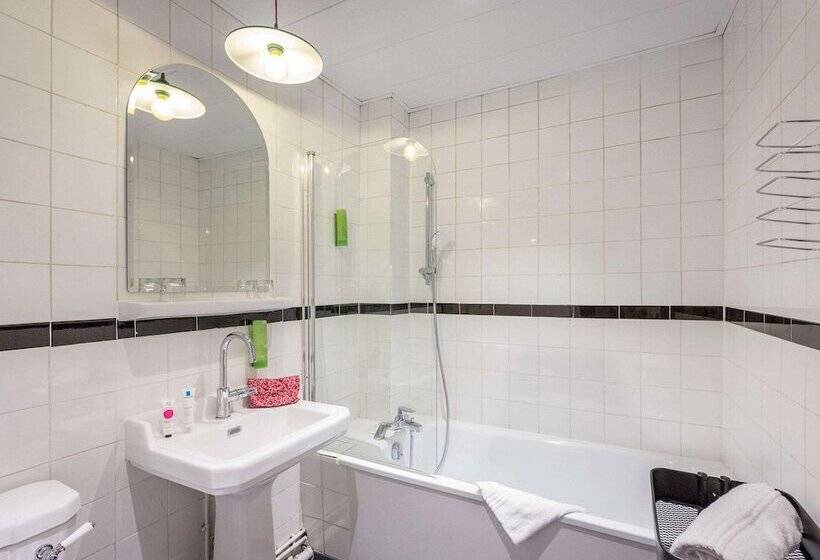 标准间, Greet Marseille Centre Saint Charles