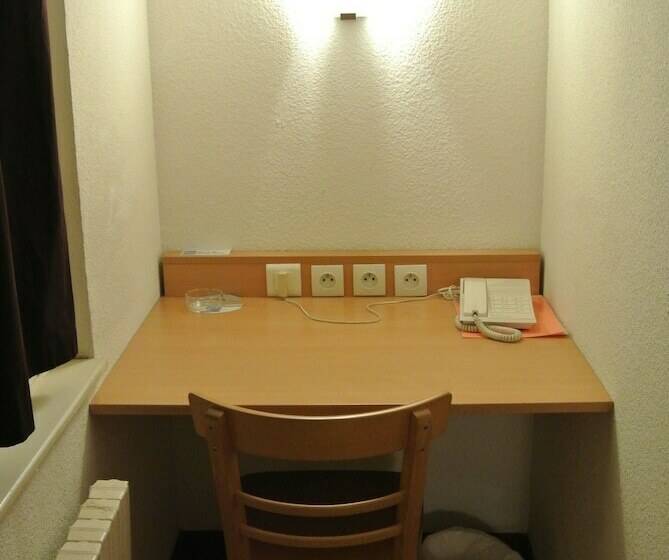 חדר סטנדרט, Hôtel De Lyon