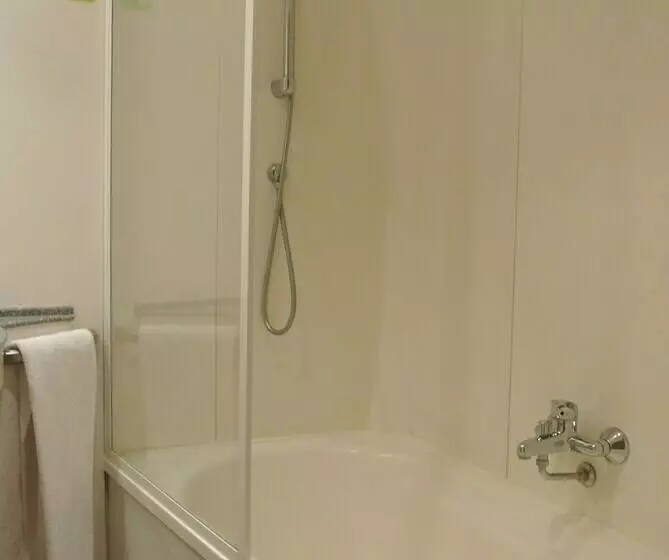 Chambre Triple Standard, Hôtel De Lyon