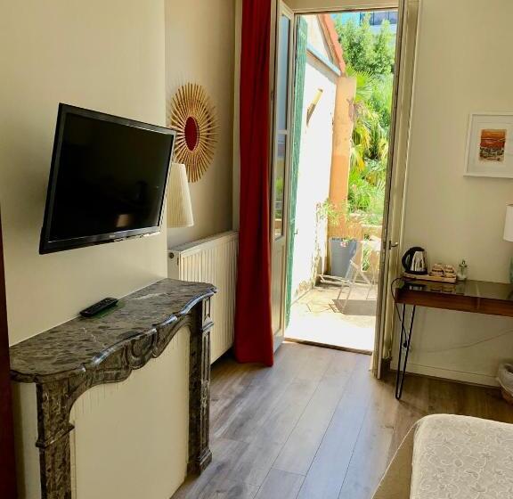 テラス付きスタンダードルーム, Hôtel Lapérouse Des Cordeliers