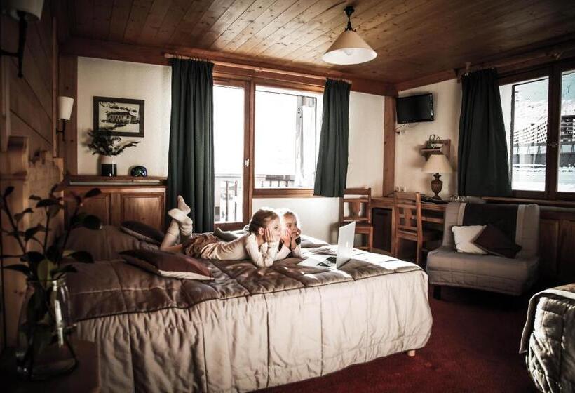 اتاق استاندارد چهار تخته, Hôtel Le Refuge