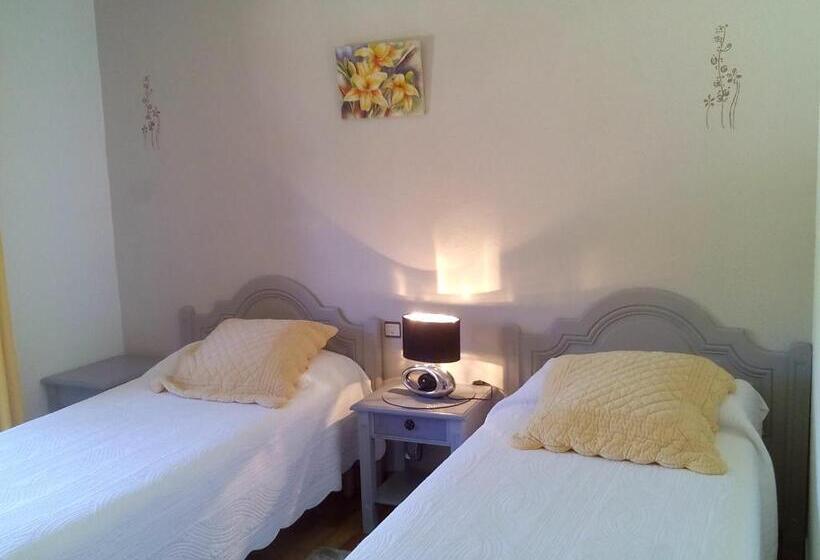 Одноместный Номер Вид на Сад, Hôtel Les Palmiers