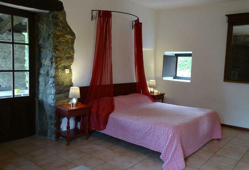 Номер Стандарт с Террасой, Hôtel Mas De L Espaïre