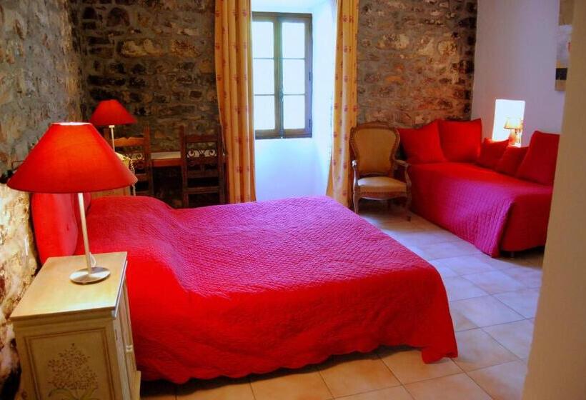 غرفة سوبيريور ثلاثية, Hôtel Mas De L Espaïre