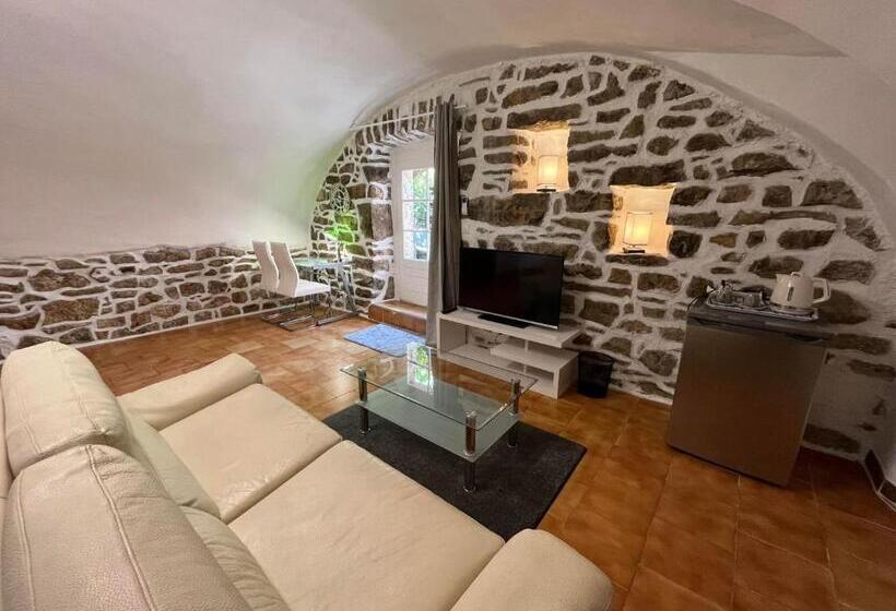 סוויטה עם טרסה, Hôtel Mas De L Espaïre