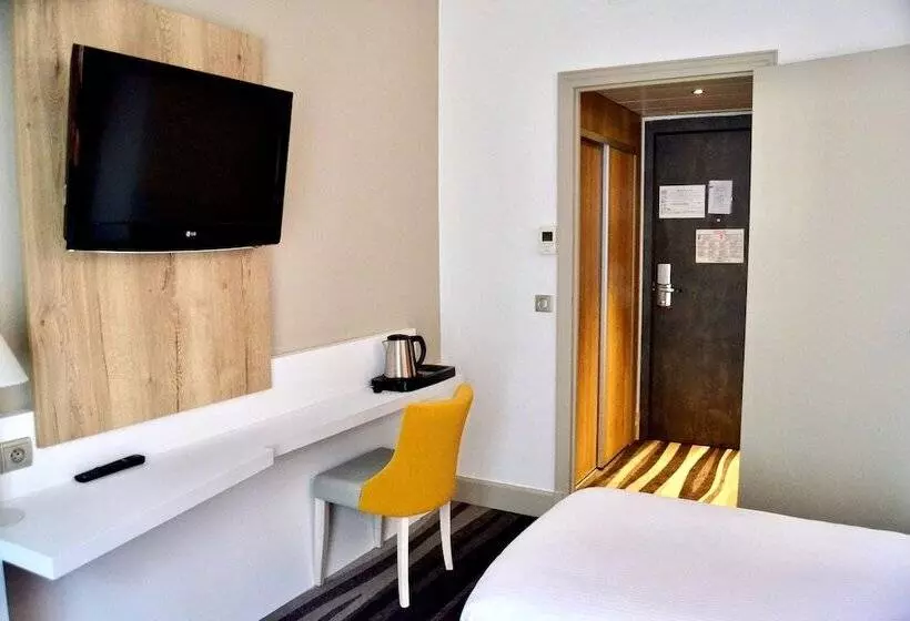 اتاق استاندارد, Kyriad Hotel Tours Centre