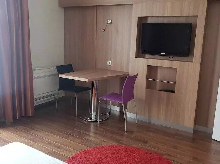 Standard-studio Parivuode, Kyriad Hotel Tours Centre