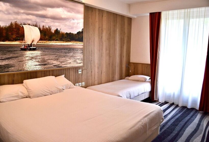 Номер Стандарт, Kyriad Hotel Tours Centre