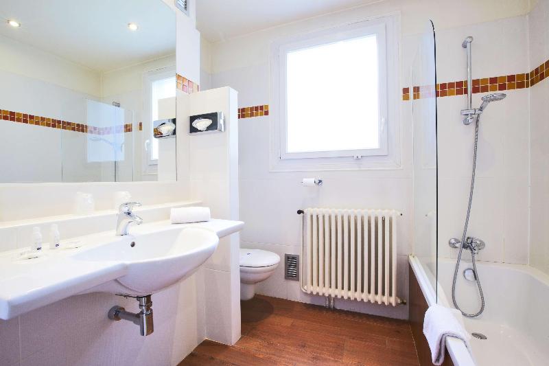 غرفة قياسية, Kyriad Hotel Tours Centre