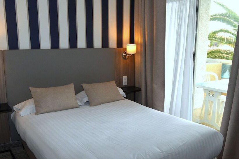 Номер Стандарт, Le Galion Hotel Et Restaurant Canet Plage   Logis