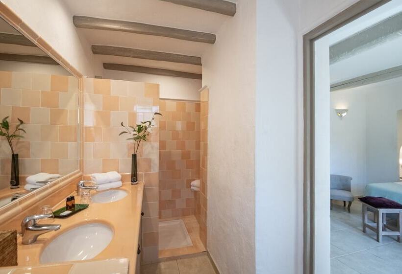 חדר קומפורט, Les Messugues