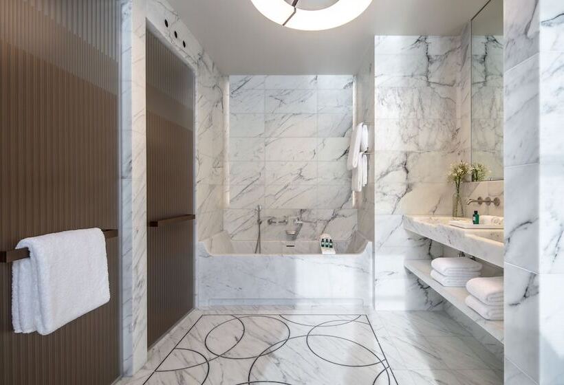 バルコニー付きデラックスルーム, Lutetia