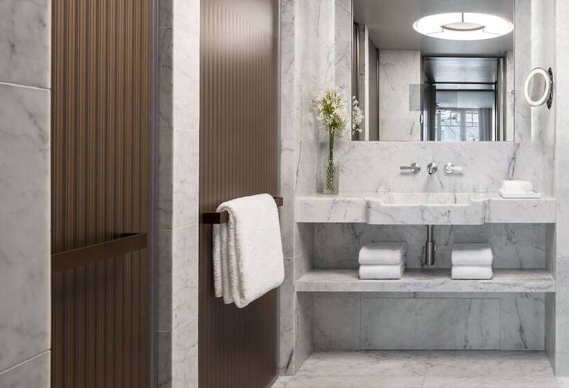 バルコニー付きデラックスルーム, Lutetia