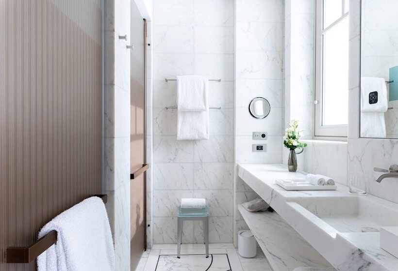 デラックススイート, Lutetia