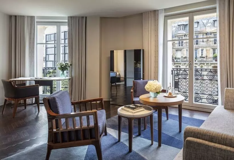Suite Deluxe, Lutetia